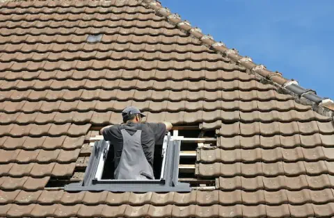 Pose de velux à Treffieux